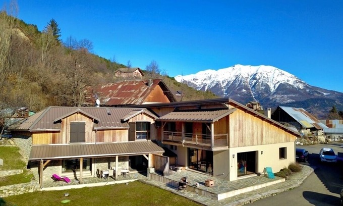 Saint-Apollinaire House | Chalet near reallon resort and lake (12people)