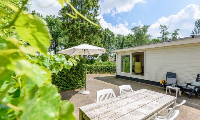 Krachtighuizen House | Chalet Oakley at the Veluwe | Relax in nature