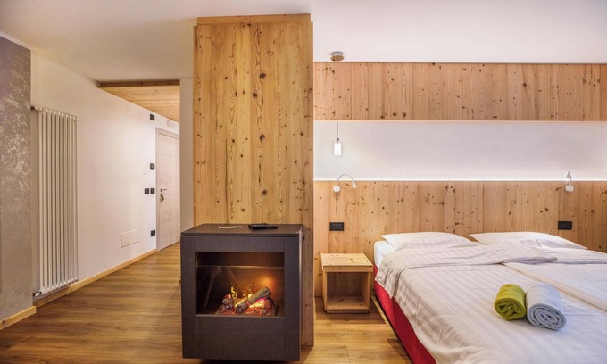 Campitello di Fassa Bed & Breakfast | Chalet "Osmar Suite 1" with Mountain View, Balcony & Wi-Fi
