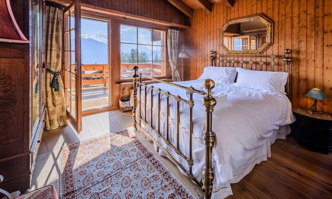 Verbier Apartment | Chalet Sabrina - Beautiful Top Floor Duplex Apartment by main Medran lift station