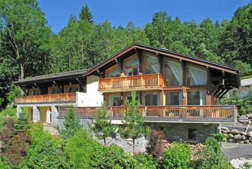 Les Houches Ski Chalet | Chalet Serena - luxury 7 Bedroom Chalet, Pool & Spa