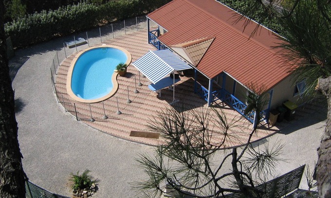 Soulac-sur-Mer Ski Chalet | Chalet sleeps 6, not overlooked - Private pool and 4-person rigid spa