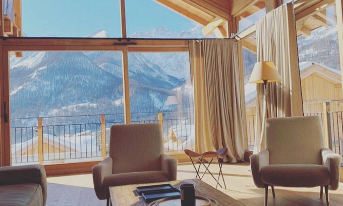 Monetier-les-Bains Ski Chalet | Chalet Tabuc spacious contemporary comfortable