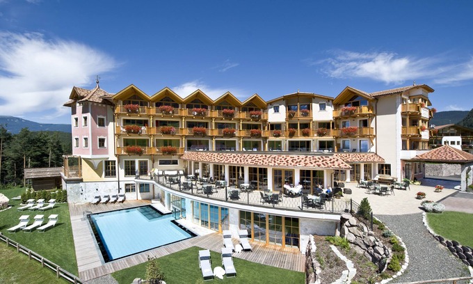 Castelrotto Hotel | Chalet Tianes