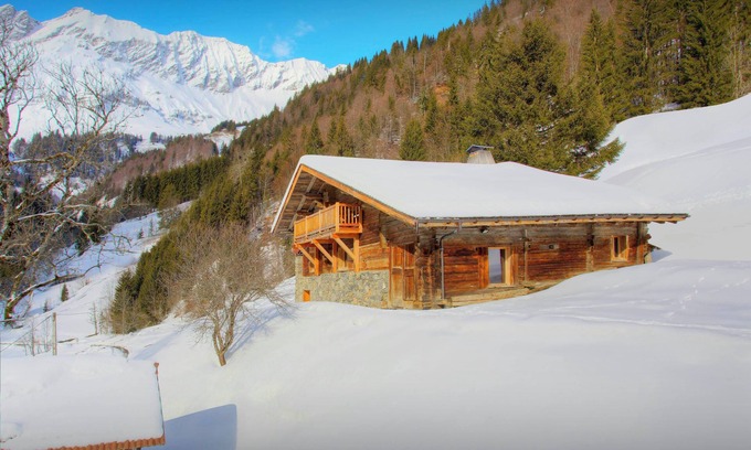 La Giettaz Ski Chalet | Chalet Victorina - stunning ski home for 12, close to slopes - OVO Network