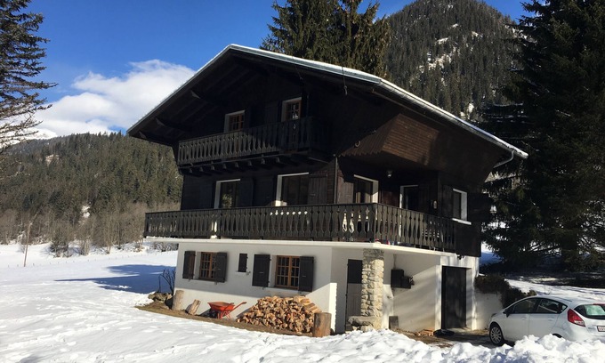 La Chapelle-d'Abondance Ski Chalet | Chalet with large garden ideal for families