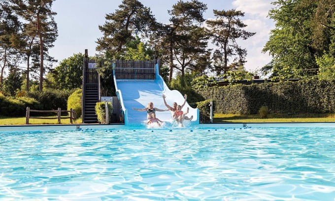 Garderen Ski Chalet | Chalet with sun shower, sauna and hottub