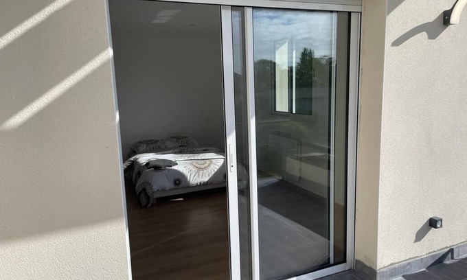 Sainte-Genevieve-des-Bois Hotel | Chambre Dans Maison D'hote