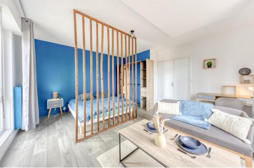 Les Epinettes Apartment | Chambre 2 Elégance & Tendance