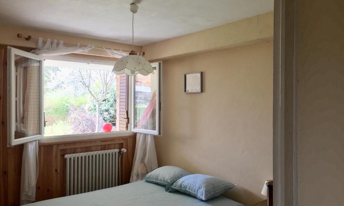 Charnay-les-Macon House | Chambre avec vue sur jardin