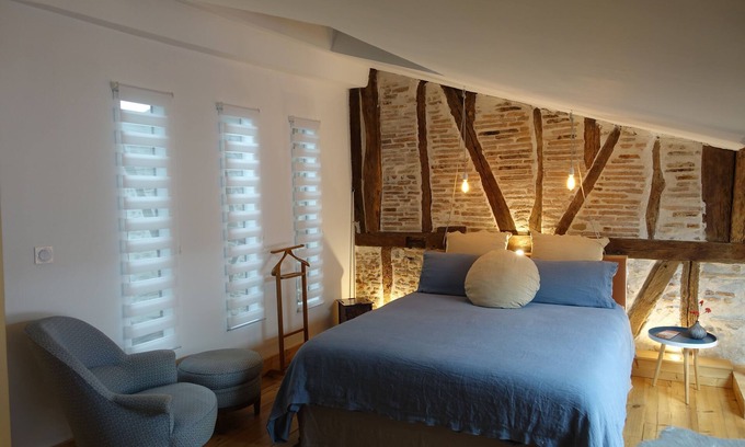 Lavaur Bed & Breakfast | Chambre cuivre-Double room-Standard-Private Bathroom-City view