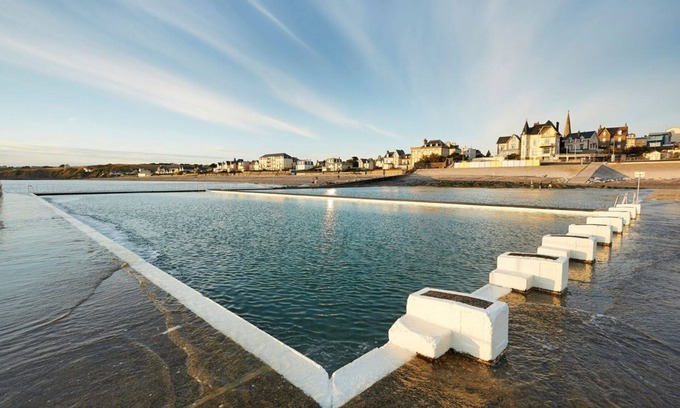 (le) Mesnil Hue Bed & Breakfast | Chambre D'hôte Avec vue sur mer et Piscine Privée /Manche /Double Perspective