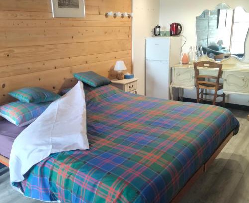 Chapelle-Voland House | Chambre d'Hôte de Rozessences