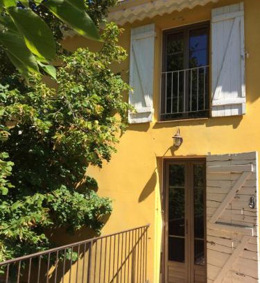 La Roque-d'Antheron Bed & Breakfast | Chambre d'hôte Mas de Silvacane