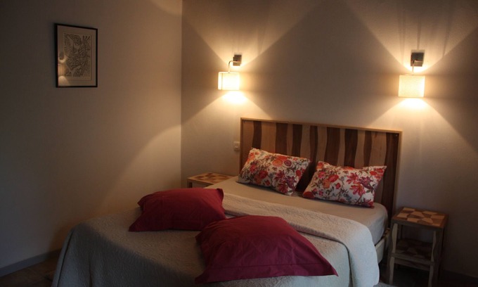 Saint-Loup-Geanges Bed & Breakfast | Chambre D'hôtes Christian Bobin