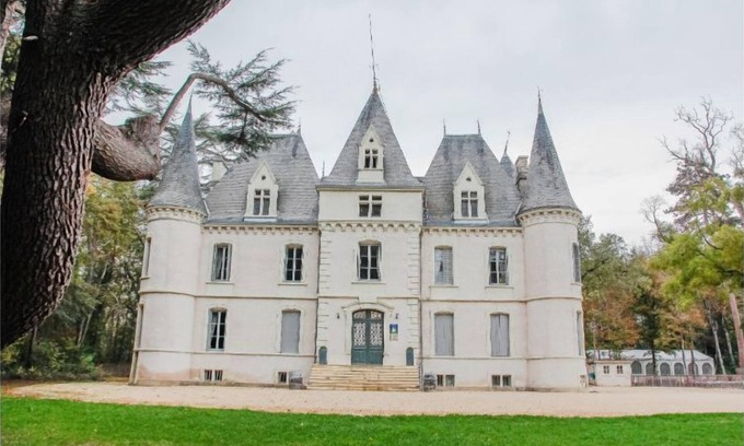 Vendeuvre-du-Poitou Bed & Breakfast | Chambre D'hotes 4 Personnes - Petit dej Inclus