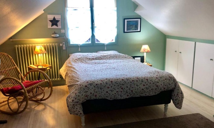 Auxerre House | Chambre double avec salle de bain privative