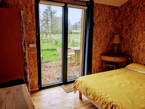 Villers-Ecalles Bed & Breakfast | chambre du Saussay