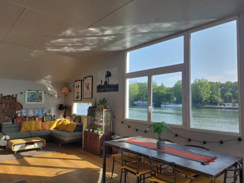 Sevres Boat Rental | Chambre en Seine chez Philippe