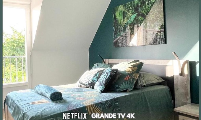 La Victoire - Les Marechaux House | Chambre Evasion - SDB WC Privatif - Entrée autonome - Grande TV NETFLIX