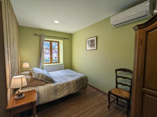 Rehaupal Bed & Breakfast | Chambre familiale climatisée avec accès jardin - FR-1-589-663