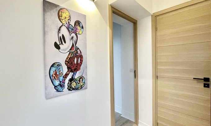 Couilly-Pont-aux-Dames Bed & Breakfast | Chambre Triple Avec Salle de Bains Privative à 10 Minutes de Disneyland Paris