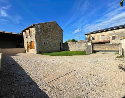 Saint-Martin-Belle-Roche House | Chambre privée - Maison partagée
