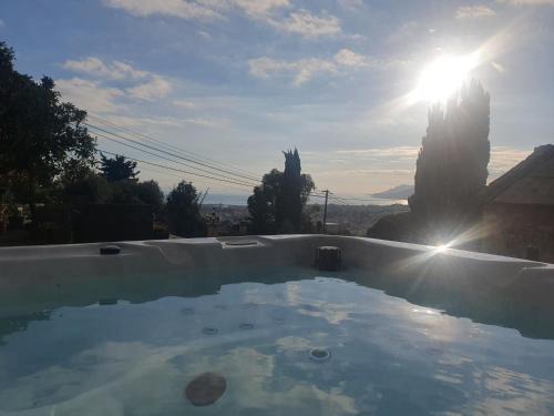 Le Cannet House | chambre jaccuzi vue mer