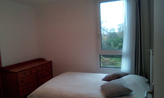 Guyancourt Bed & Breakfast | Chambre Pour JO 15min du Velodrome, Golf National, Versailles. 30min de Paris