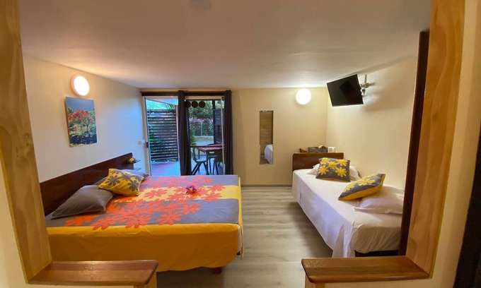Bora Bora Hotel | Chambre triple supérieure et salle de bain privée