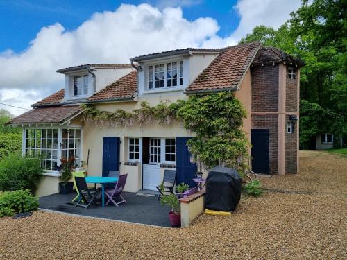 Souance-au-Perche House | Chambres à l'Orée du bois