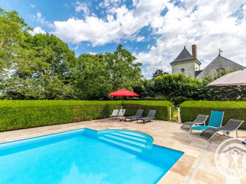 La Menitre Bed & Breakfast | Chambres d'hôtes élégantes à La Ménitré avec piscine chauffée et wifi - FR-1-622-115