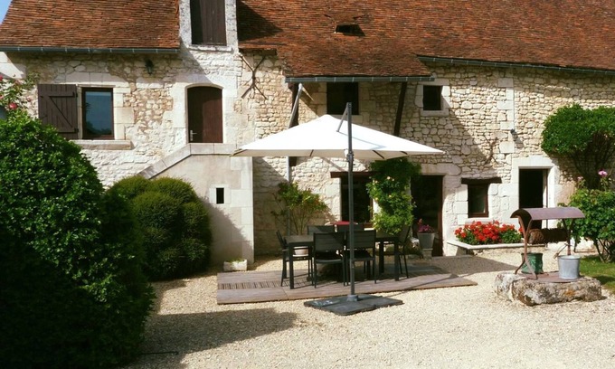 Tavant Bed & Breakfast | Chambres d'hôtes Au BO Voyage