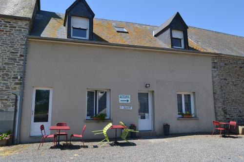 Pontorson Bed & Breakfast | Chambres d'Hôtes Farcy "La P'tite Transhumance"