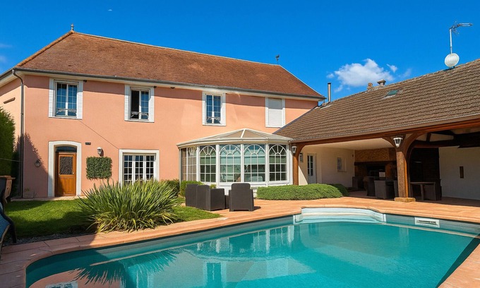 Saint-Martin-d'Ablois House | Champagne Therapy: Charming residence with swimming pool and SPA