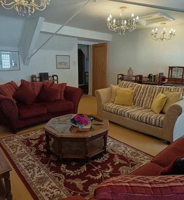 Shrewsbury Apartment | Chandeliers 6
