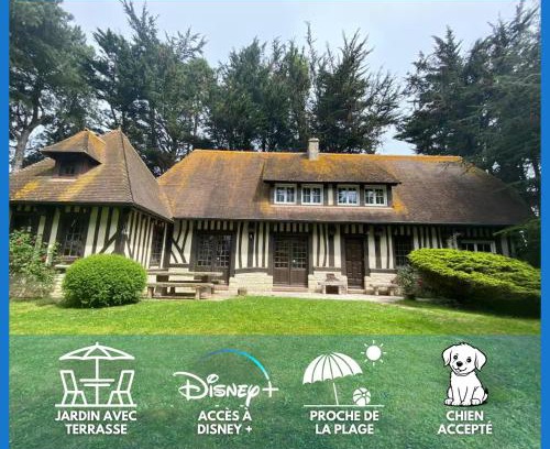 Port-en-Bessin-Huppain House | Chant des mouettes Maison rénovée spacieuse tout confort grand jardin belle terrasse aménagée parking 8 personnes 4 sdb 5 wc à 10 mn à pied de la mer Port en Bessin tous commerces restaurants proche Omaha Beach