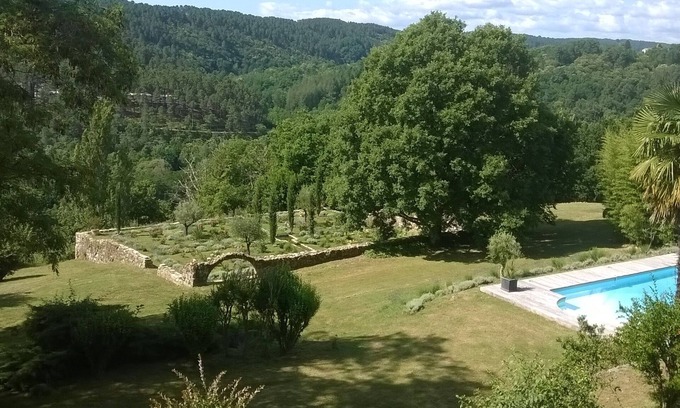 Vernon House | Character house in Ardèche with swimming pool, sauna and cinema