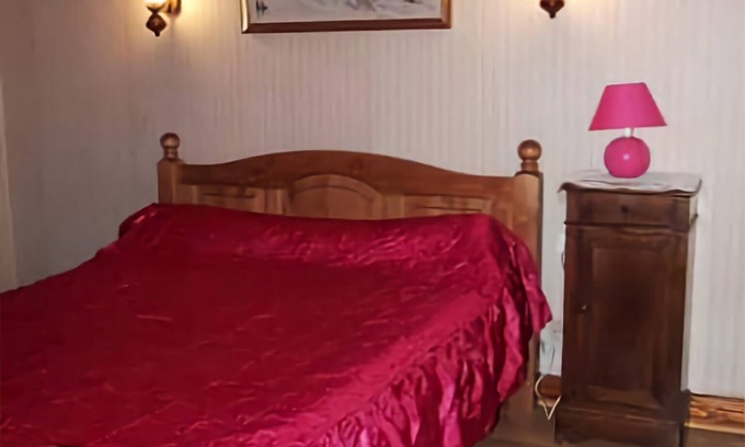 Boisse House | Character stone house in the countryside