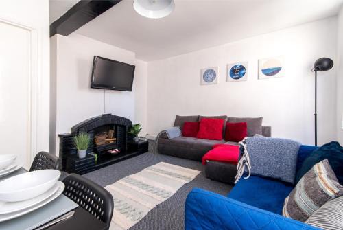 Castle Donington Apartment | Characterful 2 bed apartment - Spacious & Comfy