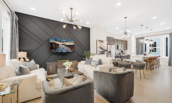 Charlotte House | Charlotte Luxury Townhome! Close to Uptown, Rooftop with City View!