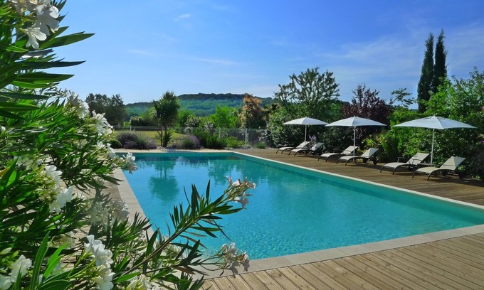 Vers-Pont-du-Gard Cottage | Charm and comfort, cottage close to the pont du gard