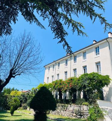 Digne-les-Bains Apartment | Charmant Studio au calme avec parking privé à 5min du centre ville