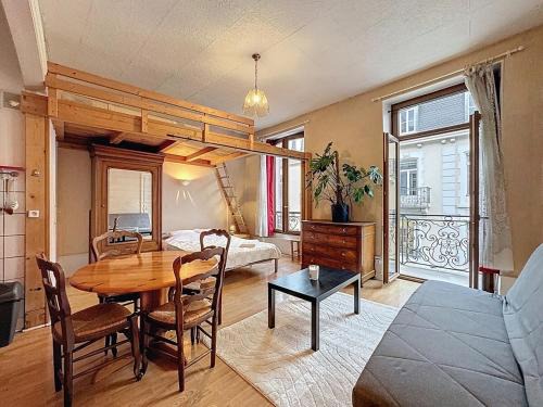 Aix-les-Bains City Center Apartment | Charmant studio centre ville d'Aix-les-bains