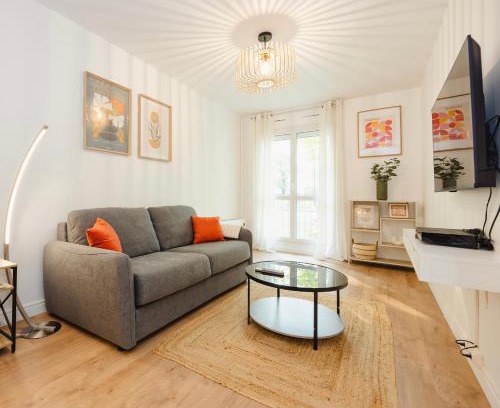 Le Landrel Apartment | Charmant T2 - Proche Métro et Parking facile