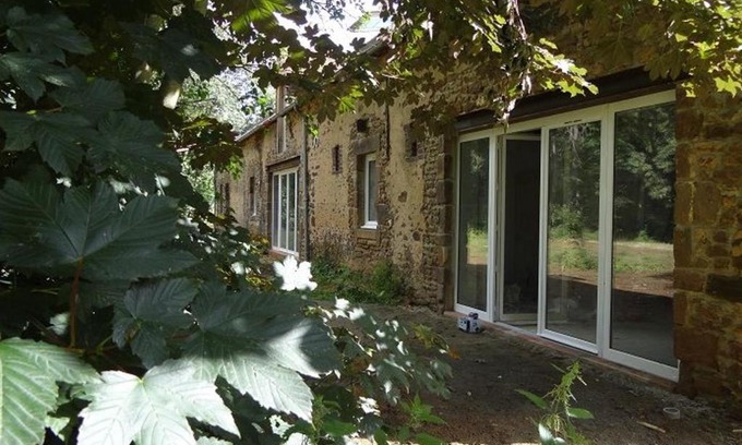 La Bazoge House | Charmante Ferme Rénovée avec Terrasse à 7 km du Mans, 8 Couchages, TV, Internet, Cuisine Équipée - FR-1-410-254