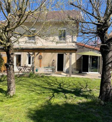 Valencogne House | Charmante maison de campagne proche du lac de Paladru