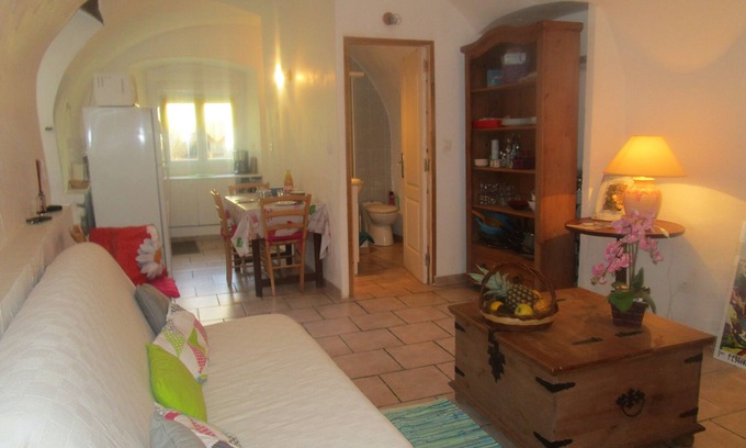 Santa-Reparata-di-Balagna Apartment | Charming little F2 in the heart of the village