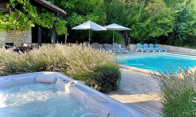 Saint-Aubin-de-Cadelech House | Charming 3-bed with Hot Tub, Pool, Gite in Saint-Aubin-de-Cadelech. Dog Friendly