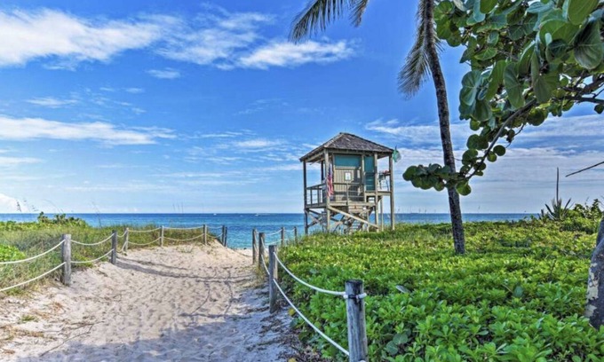 Deerfield Beach Cottage | Charming 1-Bedroom Cottage Steps from the Beach!